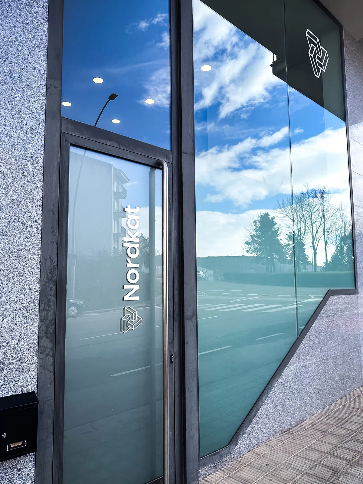 Detall exterior del coworking